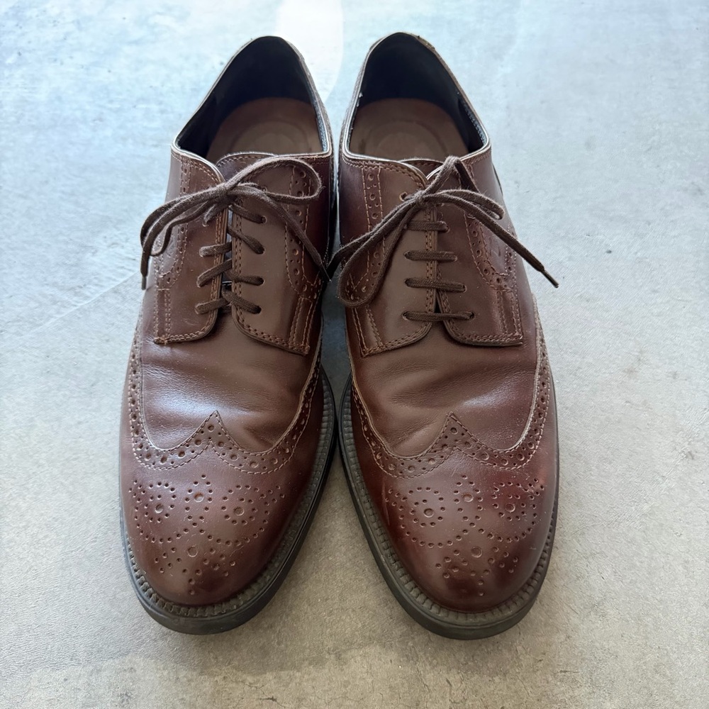 Tod’s Wingtip Oxford Brown Leather Dress Shoes Men’s 9 Made in Italy